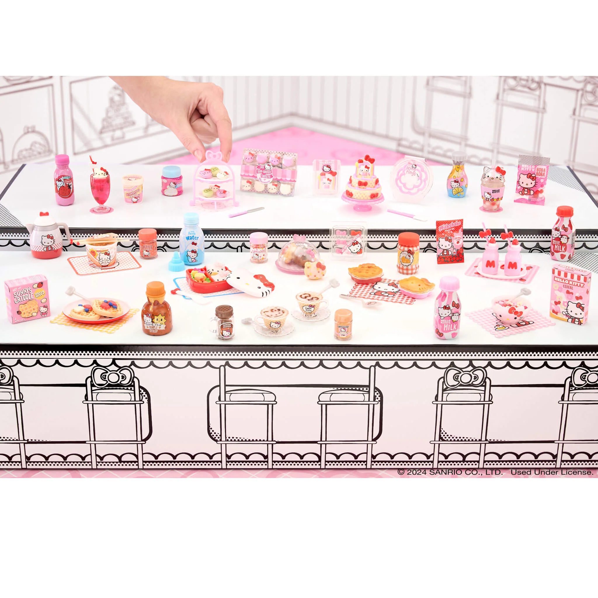 MGA's Miniverse Make It Mini Food Hello Kitty® - 6 Pack Mini Collectibles - Image 6